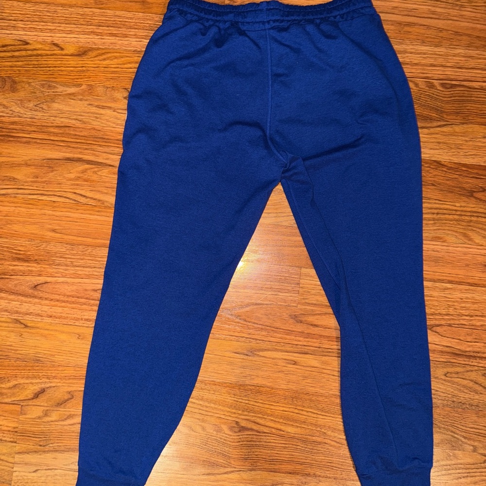 Vuori Performance Joggers - Picture 2 of 2